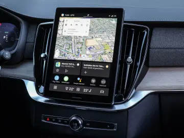 VOLVO XC90 T8 AWD Plus Dark NP 95.740 -  PANO 360  HK