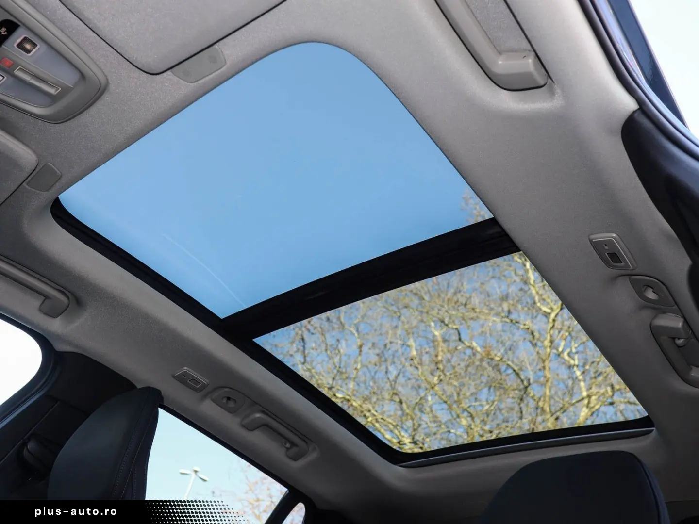 VOLVO XC90 T8 AWD Plus Dark NP 95.740 -  PANO 360  HK