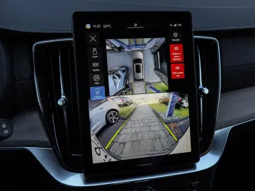 VOLVO XC90 T8 AWD Plus Dark NP 95.740 -  PANO 360  HK