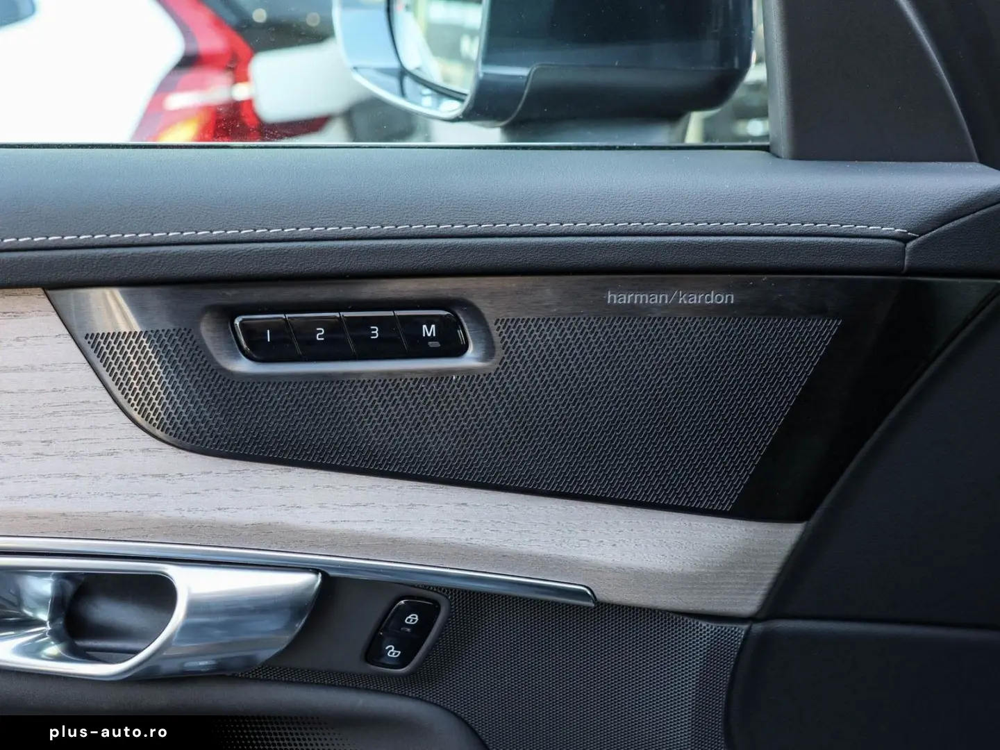 VOLVO XC90 T8 AWD Plus Dark NP 95.740 -  PANO 360  HK