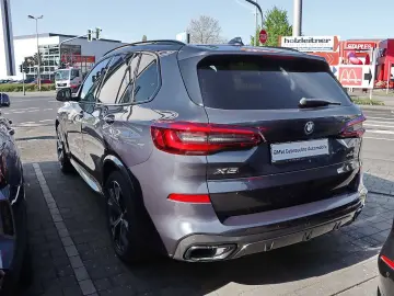 BMW X5 xDrive45e