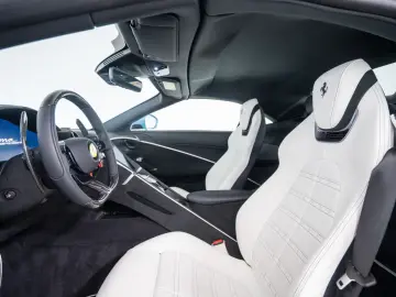 FERRARI Roma Spider FERRARI SINGEN