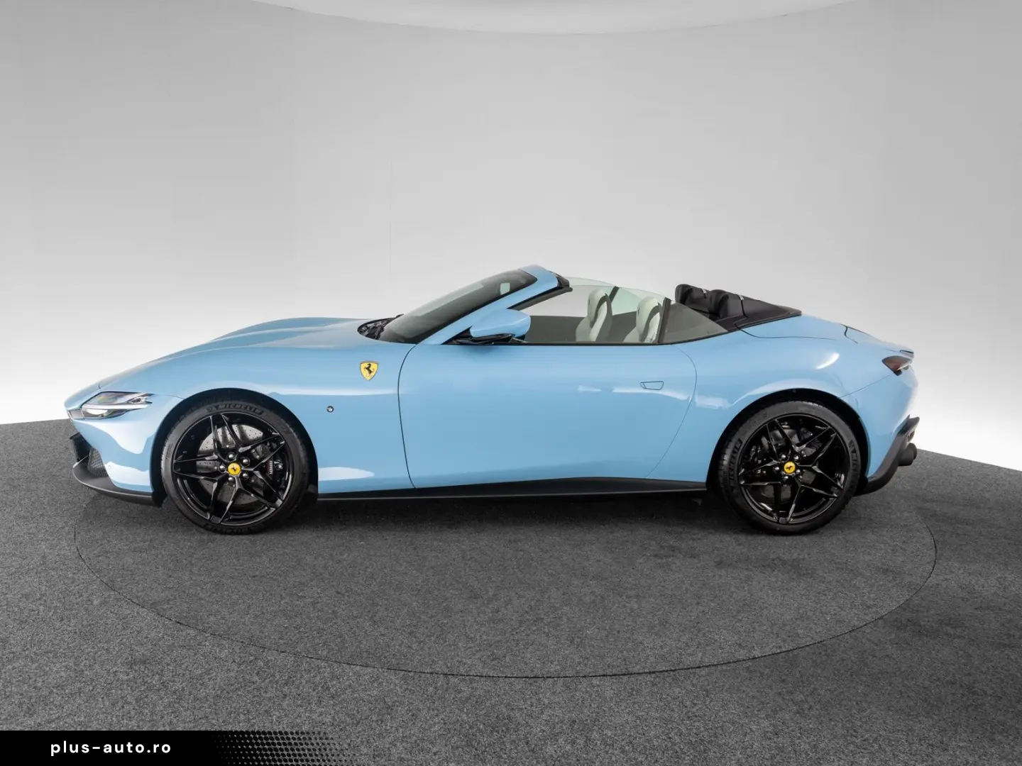 FERRARI Roma Spider FERRARI SINGEN