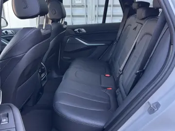 BMW X5 xDrive45e M Sport HUD AHZV Laser LC Prof Luft