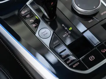 BMW X5 xDrive45e 360 Pano HuD CarPlay 22' Stoelvw. A