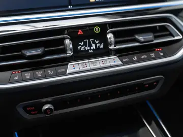 BMW X5 xDrive45e 360 Pano HuD CarPlay 22' Stoelvw. A