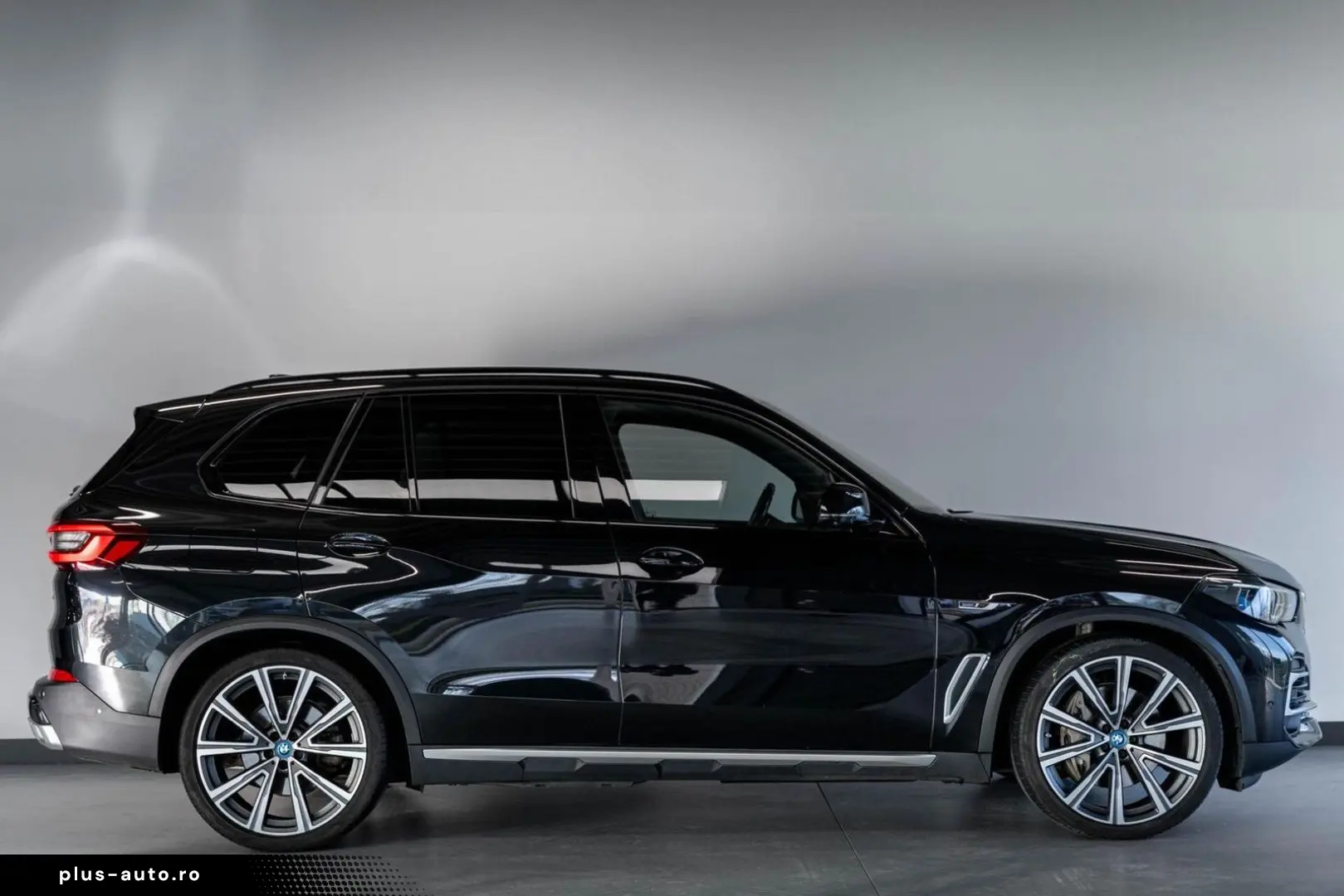 BMW X5 xDrive45e 360 Pano HuD CarPlay 22' Stoelvw. A