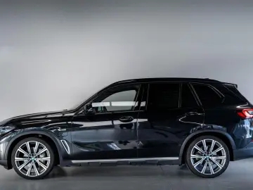 BMW X5 xDrive45e 360 Pano HuD CarPlay 22' Stoelvw. A