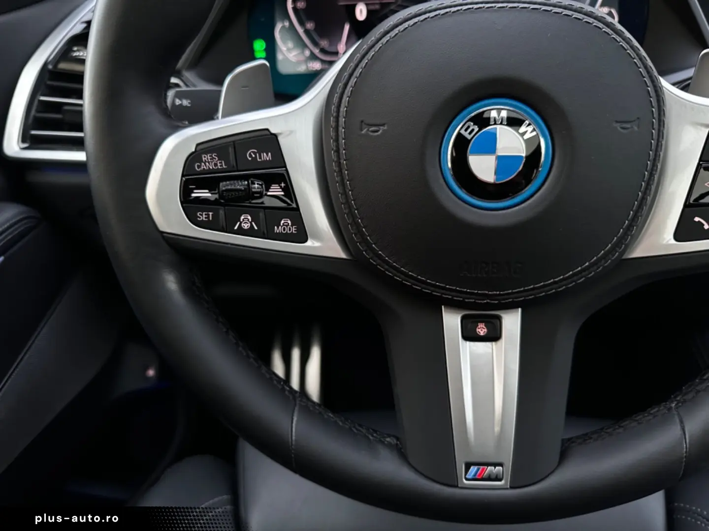 BMW X5 2022 — imagine 12