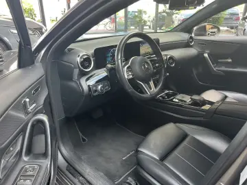MERCEDES-BENZ A A 200