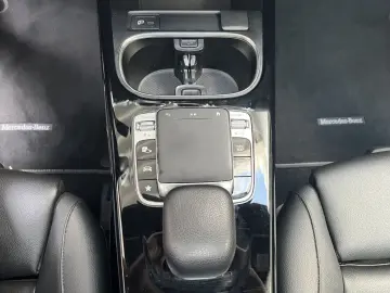 MERCEDES-BENZ A A 200