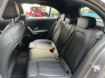 MERCEDES-BENZ A A 200