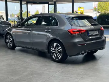 MERCEDES-BENZ A A 200