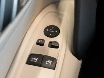 BMW Z4 M40i Roadster M-SITZE M-AERO HEAD-UP HI-FI