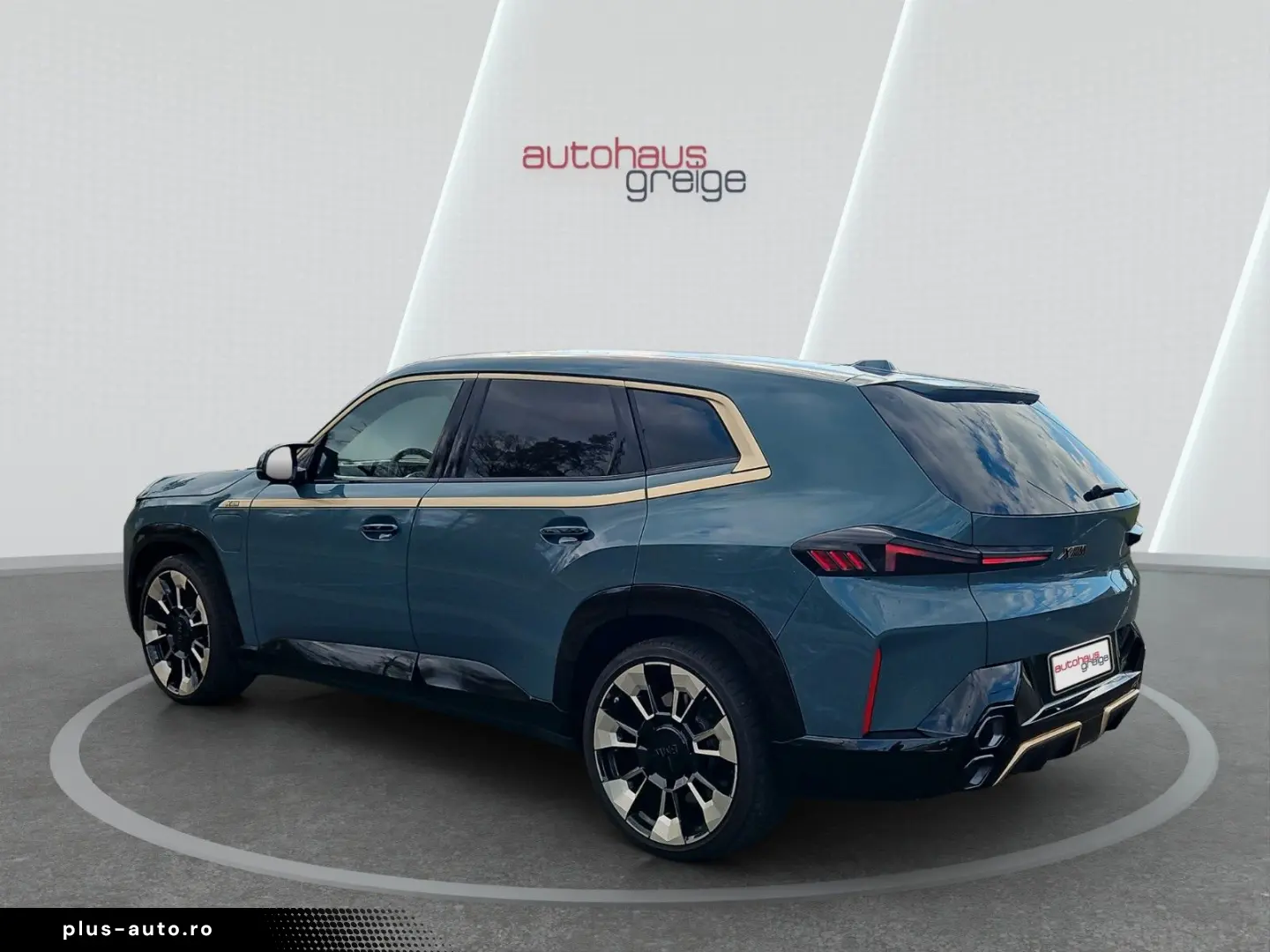 BMW XM Bowers & Wilkins Soft-Close 23  360