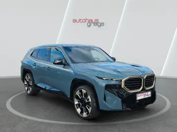 BMW XM Bowers & Wilkins Soft-Close 23  360