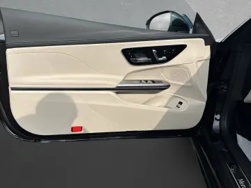 MERCEDES-BENZ CLE 180 Cabriolet AMG Premium Distronic Night