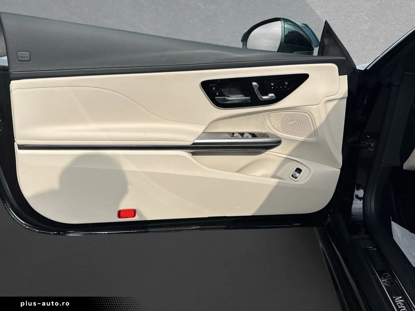 MERCEDES-BENZ CLE 180 Cabriolet AMG Premium Distronic Night