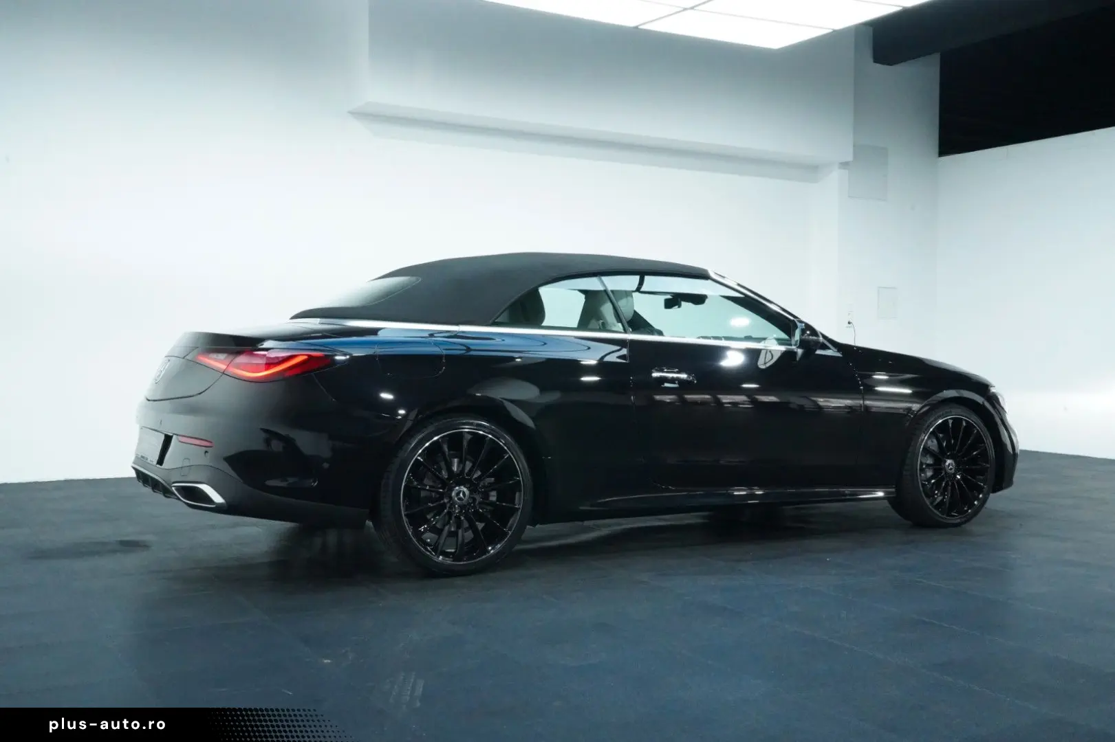 MERCEDES-BENZ CLE 220 d Cabrio AMG 9G LED 360  OLED MMRY 20