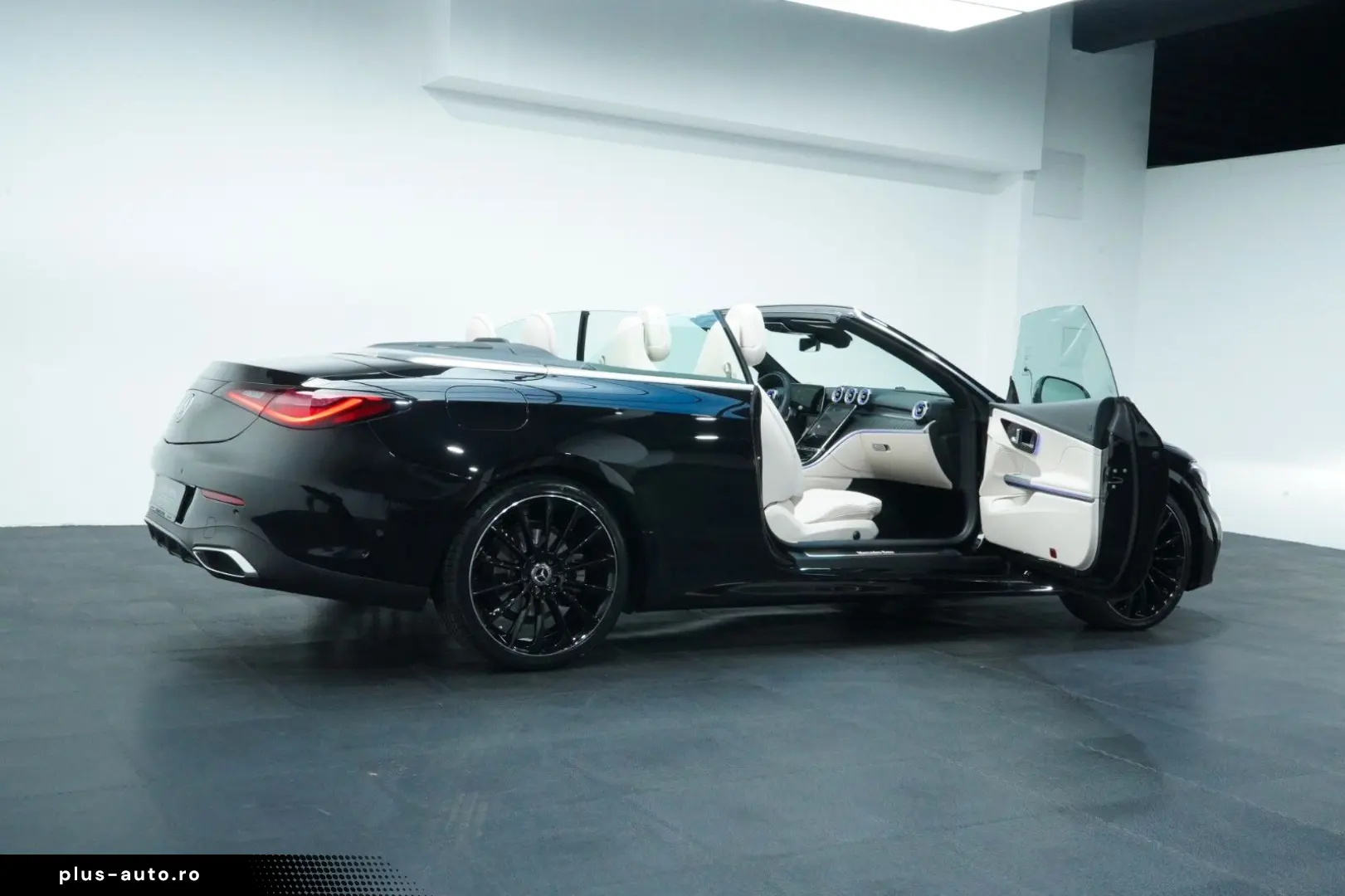 MERCEDES-BENZ CLE 220 d Cabrio AMG 9G LED 360  OLED MMRY 20