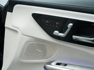 MERCEDES-BENZ CLE 220 d Cabrio AMG 9G LED 360  OLED MMRY 20