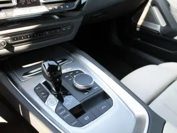 BMW Z4 M40i  HeadUp  ACC  HarmanKardon  19 V-Speiche