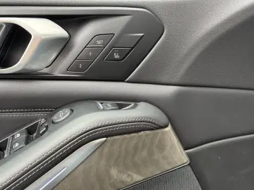 BMW X5 x45e M Sport IntAktivL.PanoD.Laser ACC P  22