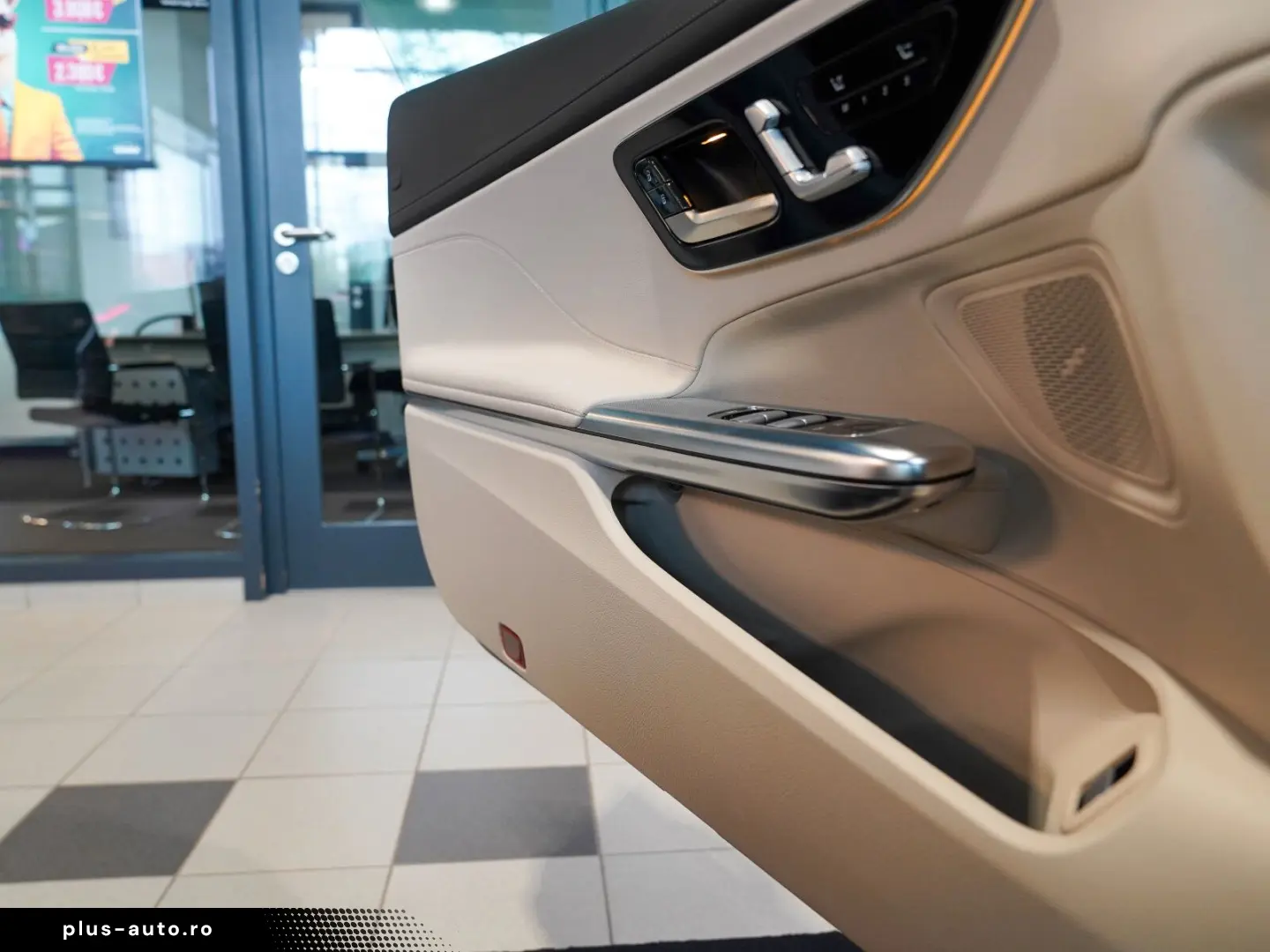 MERCEDES-BENZ CLE 220 d Cabrio macchiato rotes Verde&hellip;