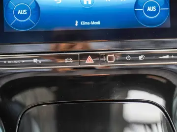 MERCEDES-BENZ CLE 220 d Cabrio macchiato rotes Verde&hellip;