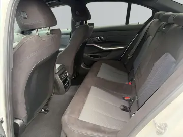 BMW 320i xDrive  313€ Netto o. Anz M Sportpaket AHK