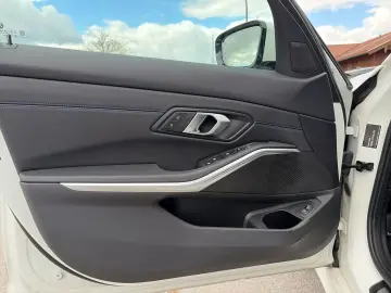 BMW 320i xDrive  313€ Netto o. Anz M Sportpaket AHK