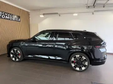 BMW XM  Massage Drv.-Ass. AHK 23 Zoll H&K Softclose