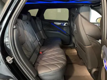 BMW XM  Massage Drv.-Ass. AHK 23 Zoll H&K Softclose