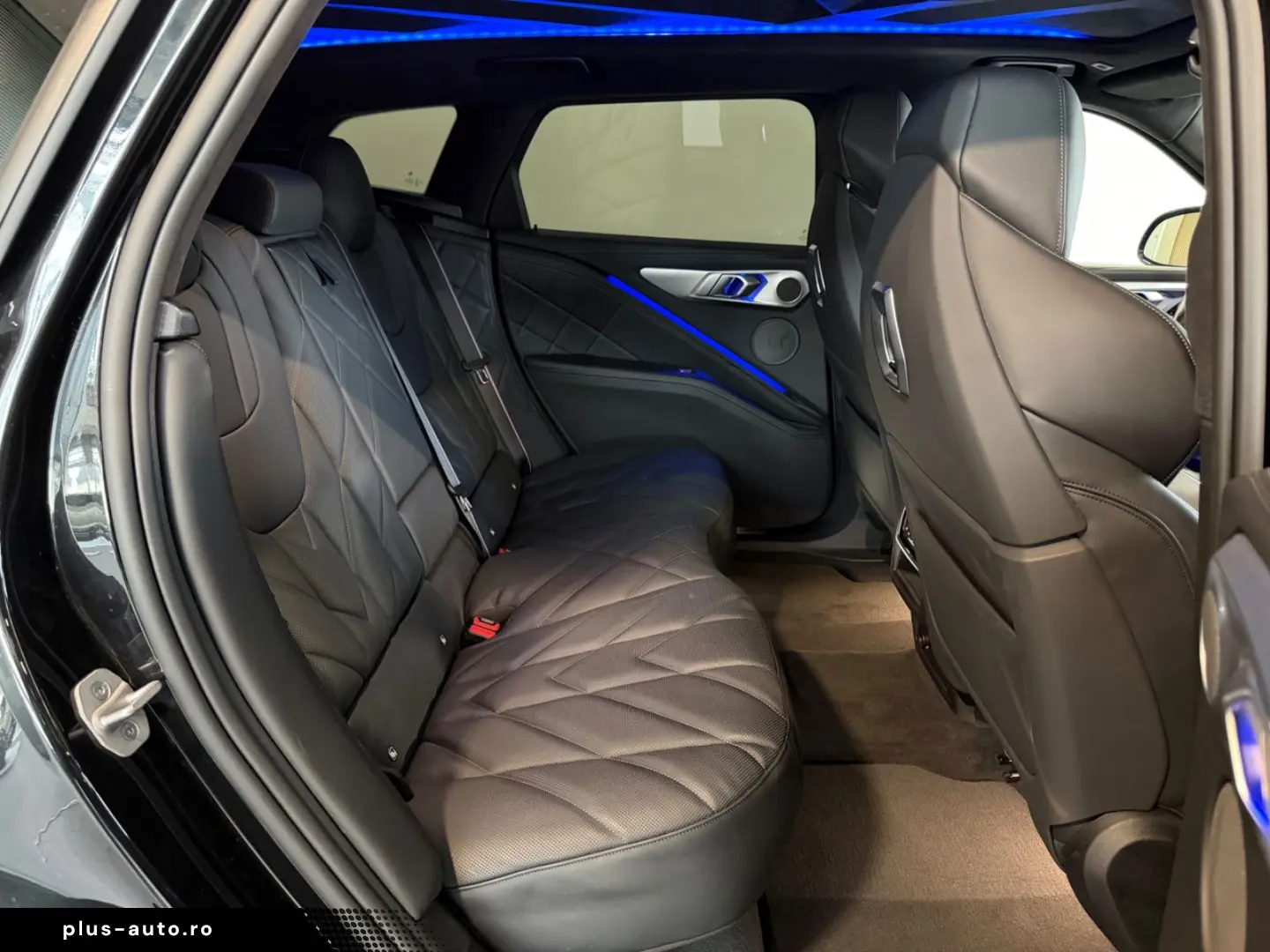 BMW XM  Massage Drv.-Ass. AHK 23 Zoll H&K Softclose