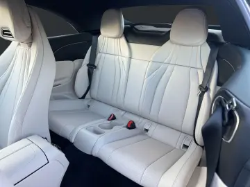 MERCEDES-BENZ CLE 300 4Matic AMG Line Premium  Night-Paket