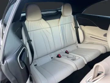 MERCEDES-BENZ CLE 300 4Matic AMG Line Premium  Night-Paket