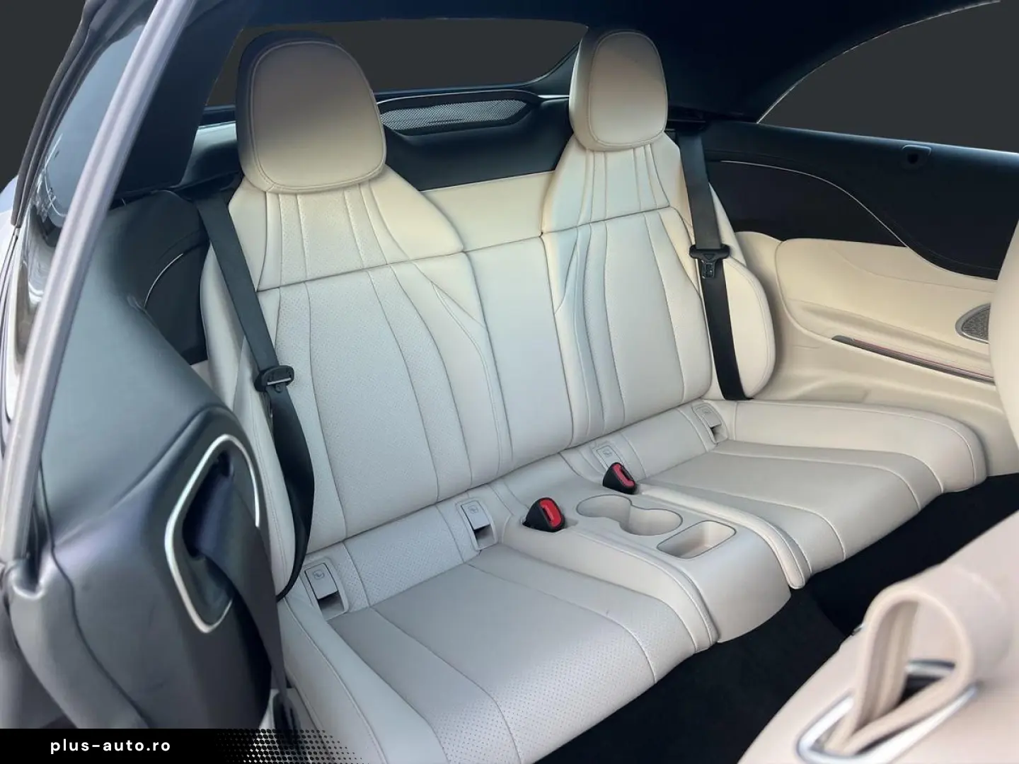 MERCEDES-BENZ CLE 300 4Matic AMG Line Premium  Night-Paket