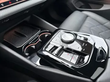 BMW 550e xDrive M Sport Pano AHK H K DAPro PaPro Mem