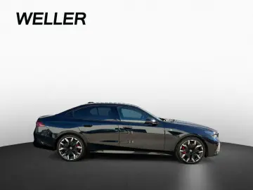 BMW 550e xDrive M Sport Pro DA PA-Prof B&W Pano 21
