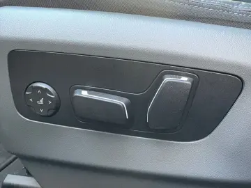 BMW 550e xDrive M Sport Pro DA PA-Prof B&W Pano 21