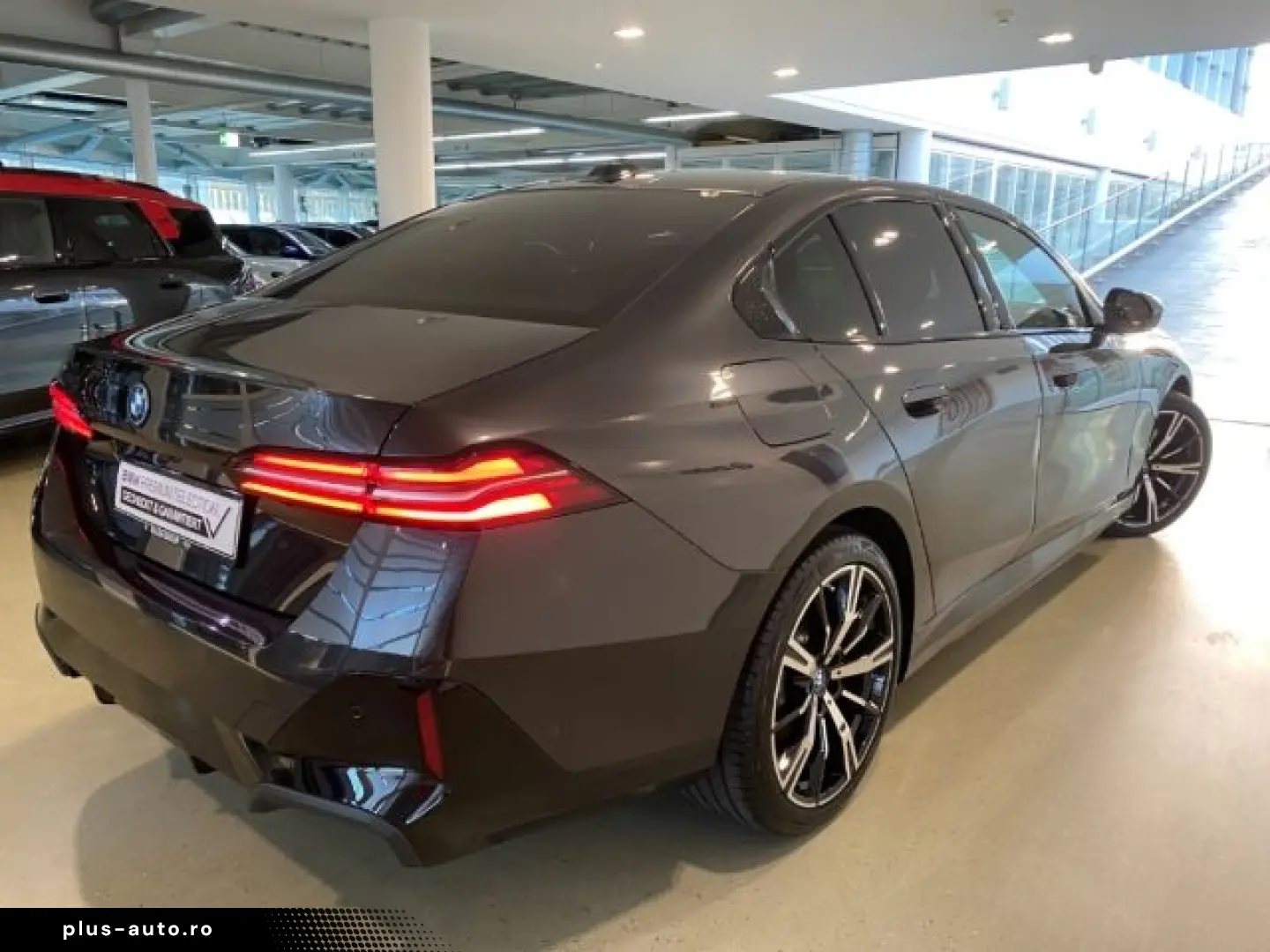 BMW 550 e xDrive M Sport 20'' IconGl Pano &hellip;