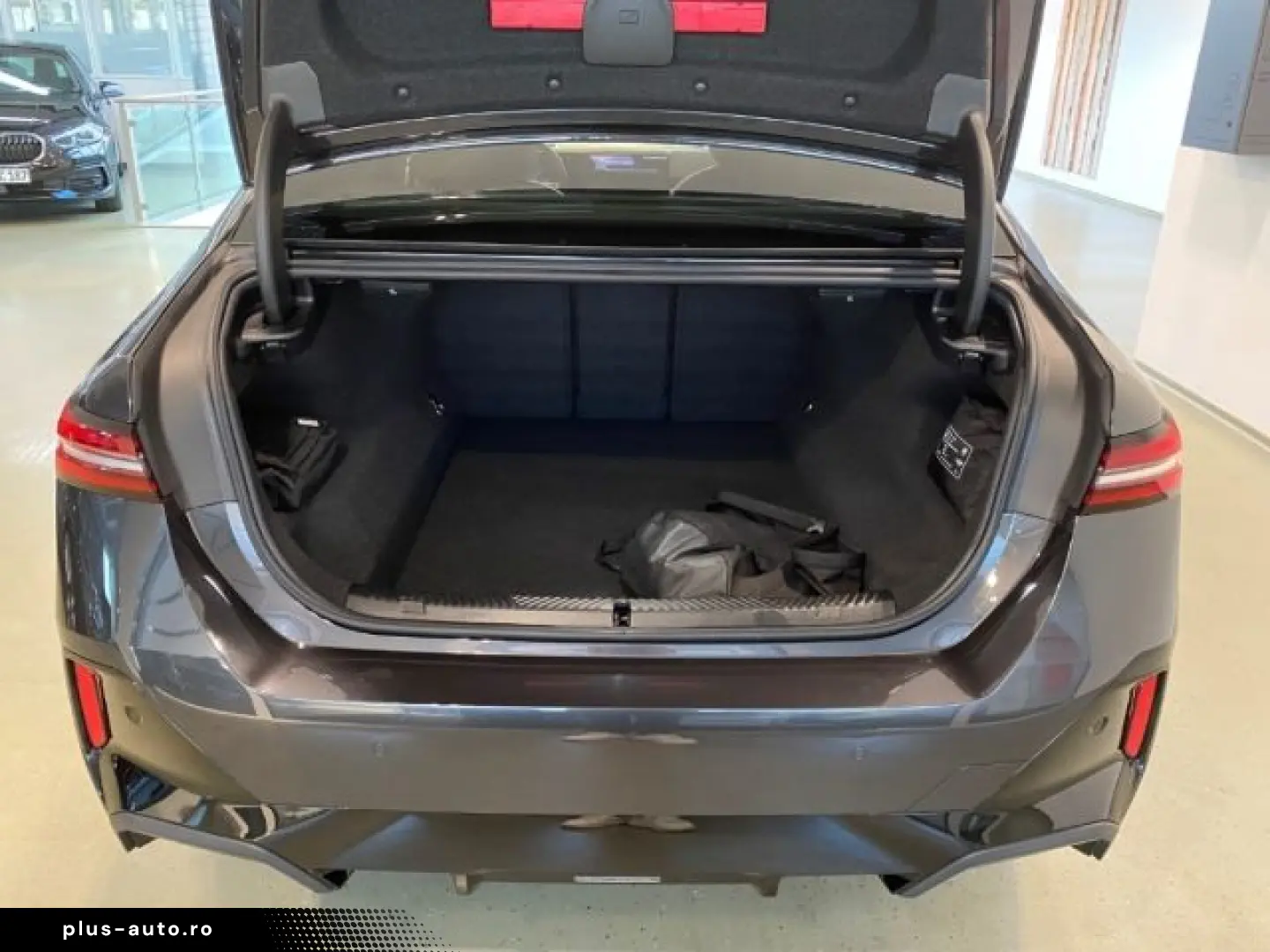 BMW 550 e xDrive M Sport 20'' IconGl Pano &hellip;