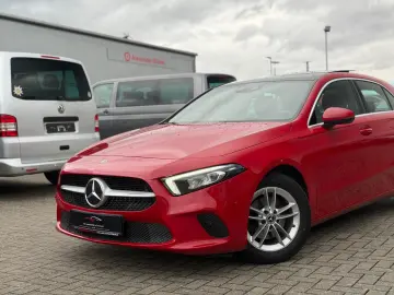 MERCEDES-BENZ A 180 Edition