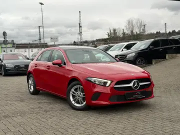 MERCEDES-BENZ A 180 Edition