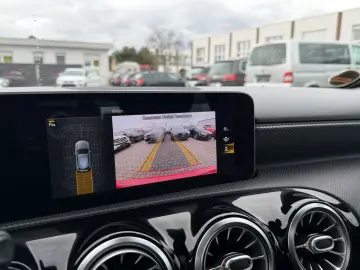 MERCEDES-BENZ A 180 Edition