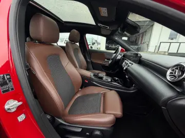 MERCEDES-BENZ A 180 Edition