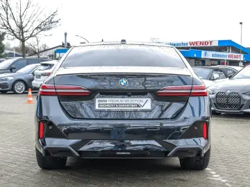 BMW 550e xDrive M Sport Pro Pano H K DA Prof