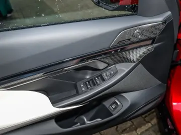 BMW 550e xDrive MSport Pano DA Prof. PA Prof. Bowers