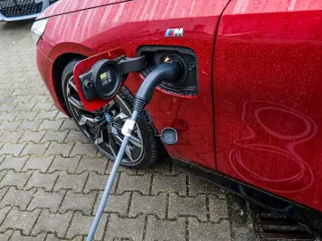 BMW 550e xDrive MSport Pano DA Prof. PA Prof. Bowers