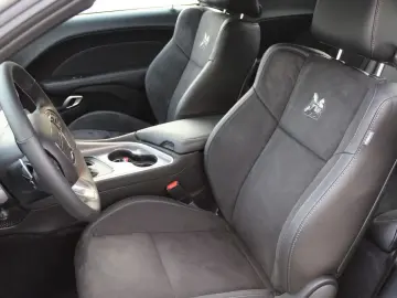 Dodge Challenger  6 4L Scat Pack Widebody